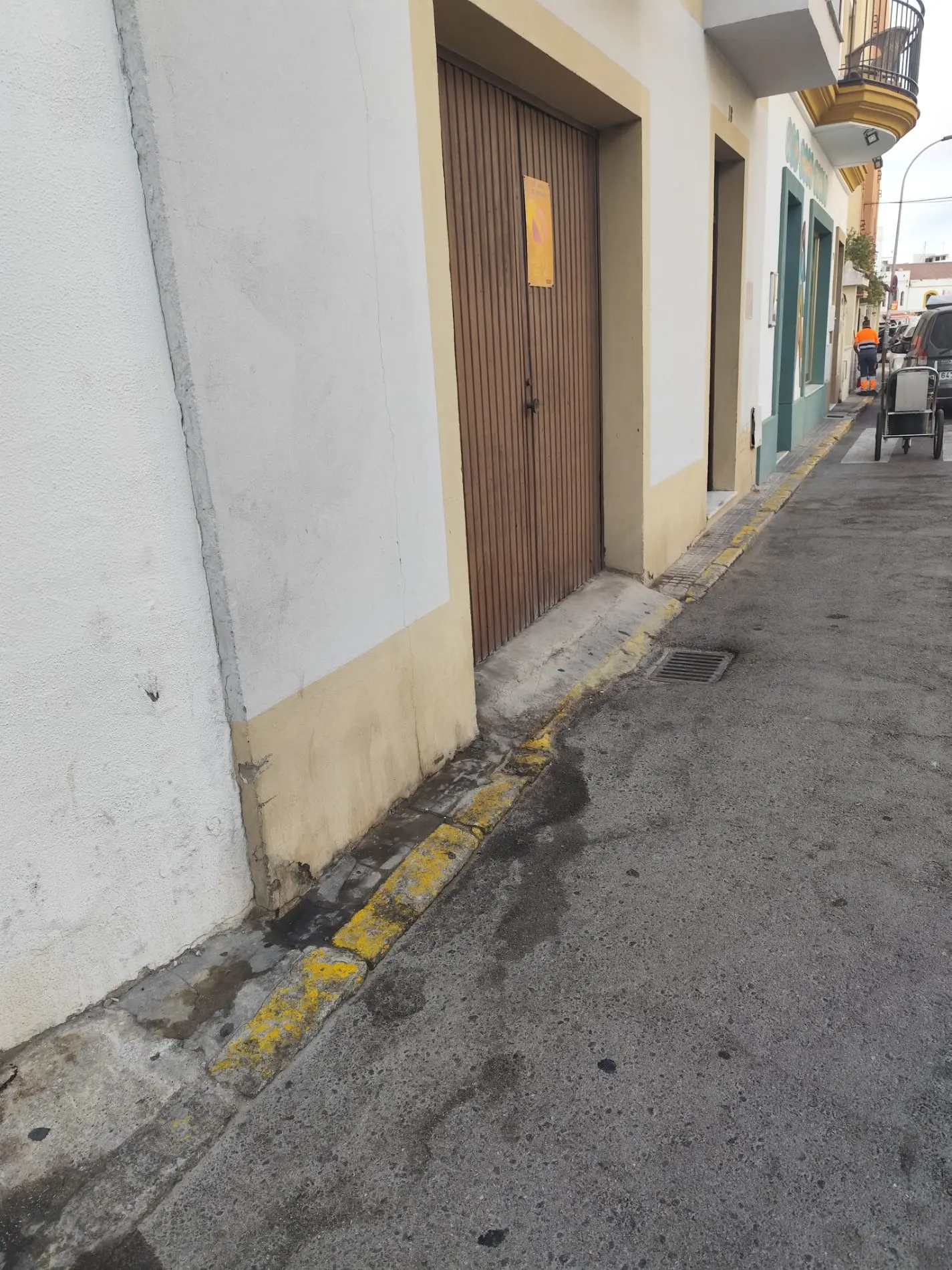 Fotografía de la incidencia MD-2026-000013: Difícil para cualquier persona, imposible para personas con movilidad reducida o discapac…