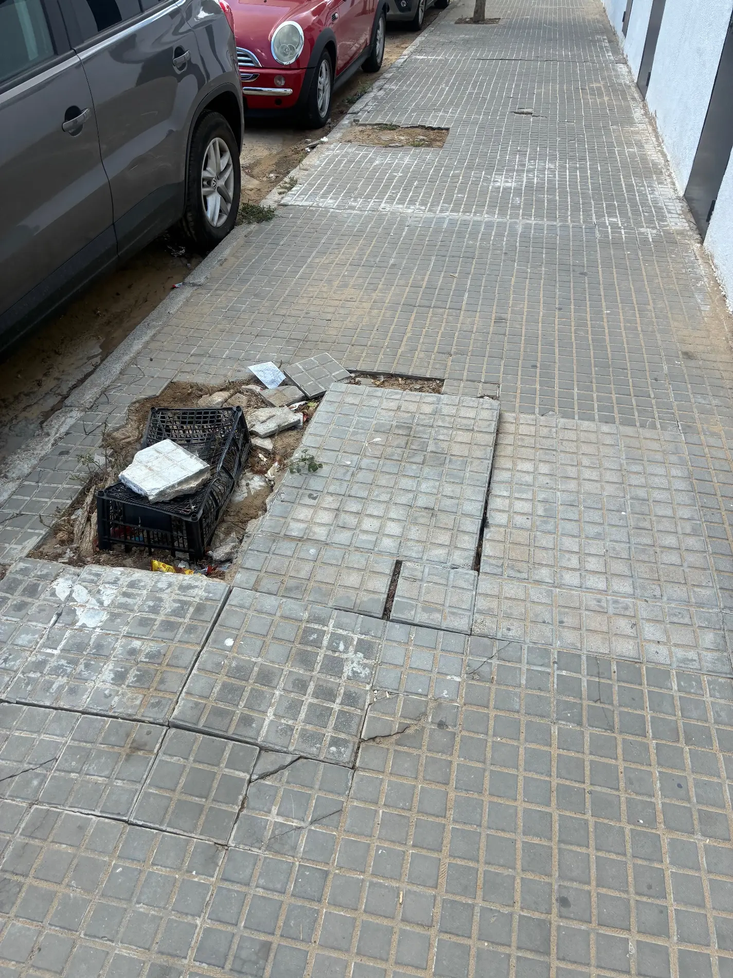 Fotografía de la incidencia MD-2026-000030: Años sin ser subsanado el levantamiento de la acerar