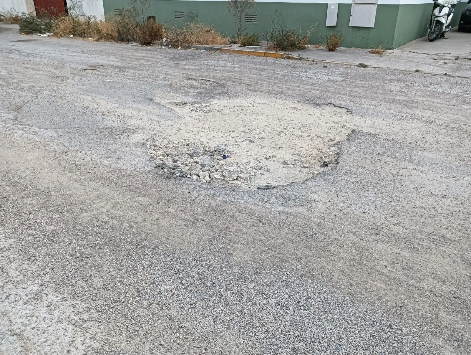 Fotografía de la incidencia: Baches y calzada