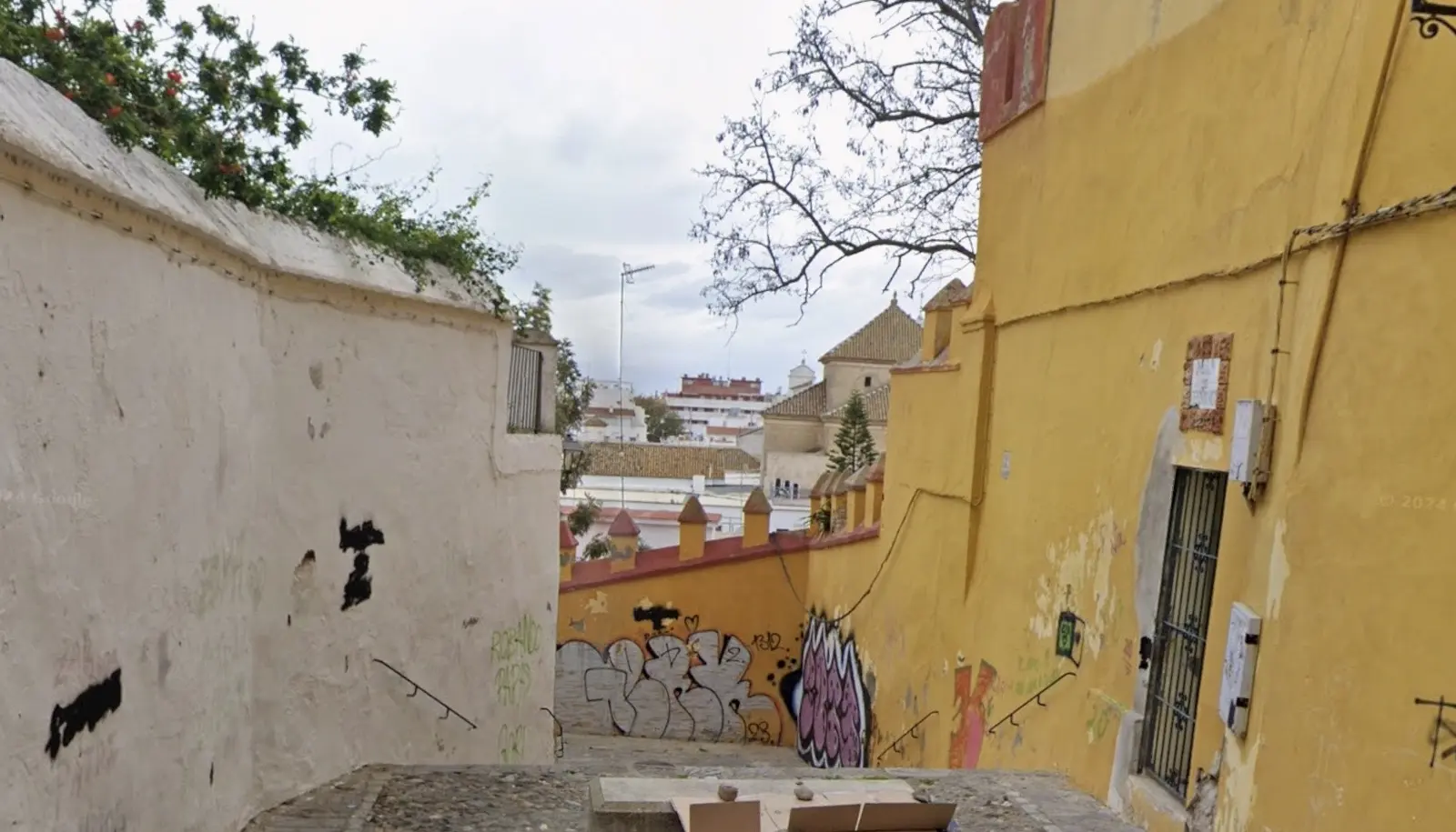Fotografía de la incidencia: Gente drogandose y pinchándose y haciendo sus necesidades que ahí se quedan a cualquier h…