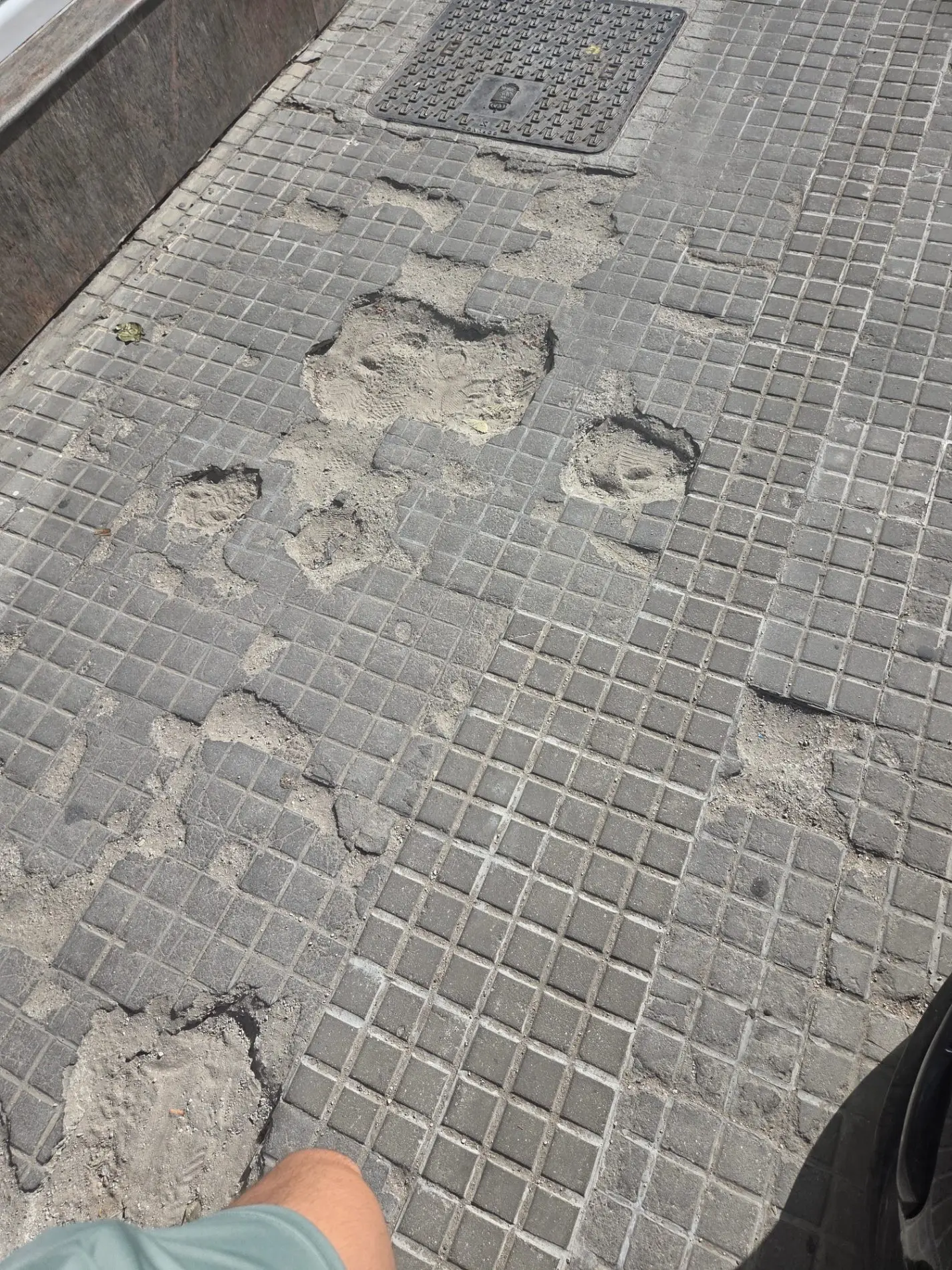 Fotografía de la incidencia: Acerado