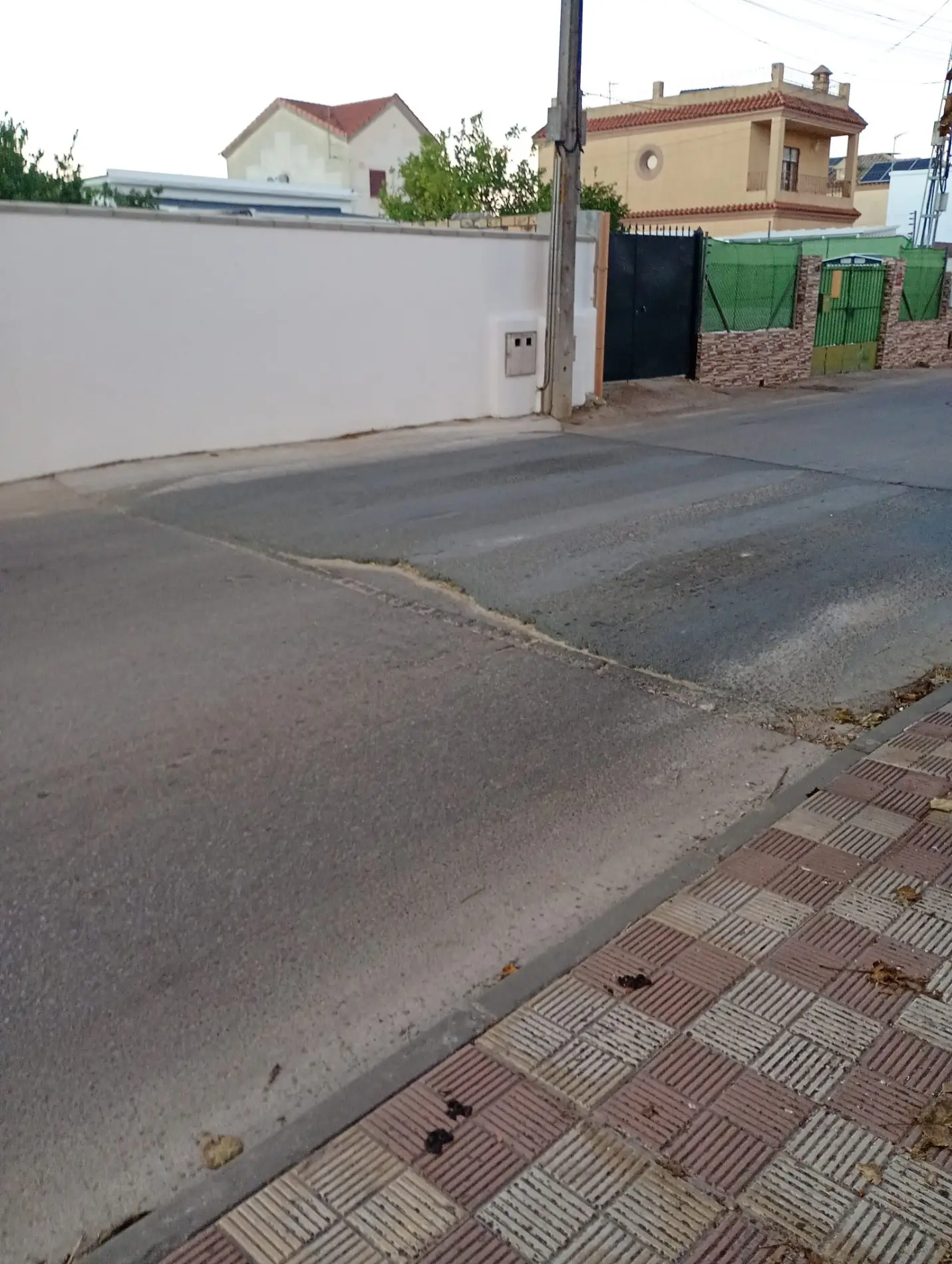 Fotografía de la incidencia: No se ven los pasos de peatones